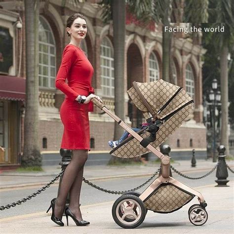 hot mom stroller gucci.